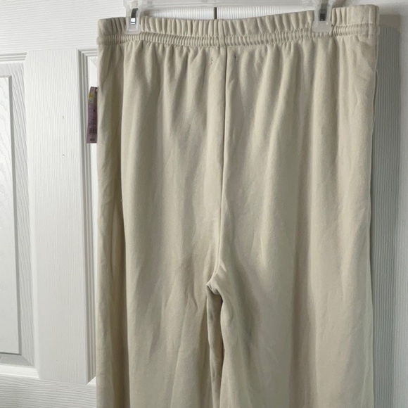 Wild Fable Women’s High Rise Baggy Joggers Cream Various Sizes - Picture 9 of 12